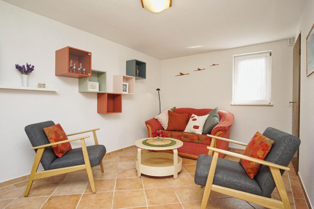 Zentral Aber Ruhig, Terrasse Mit Viel Gruen - Strandnahes Ferienhaus Luki Goehren (Ruegen) Exterior foto
