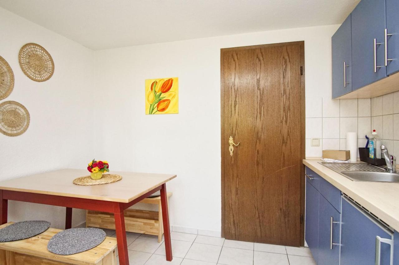Zentral Aber Ruhig, Terrasse Mit Viel Gruen - Strandnahes Ferienhaus Luki Goehren (Ruegen) Exterior foto
