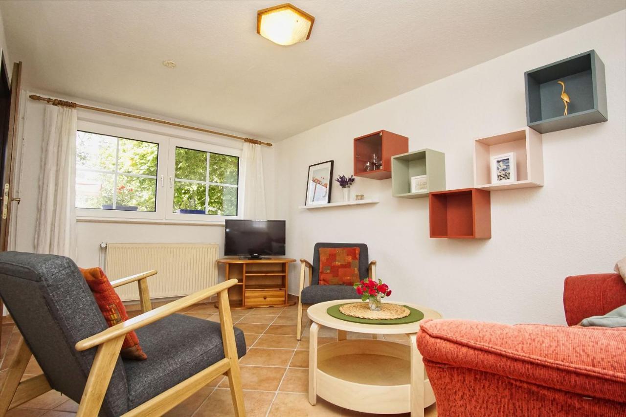 Zentral Aber Ruhig, Terrasse Mit Viel Gruen - Strandnahes Ferienhaus Luki Goehren (Ruegen) Exterior foto